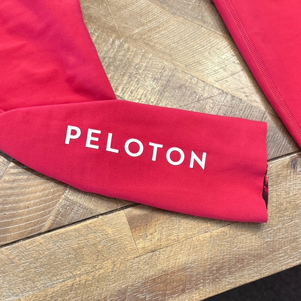 Peloton Reversible Patterned Leggings - image 5